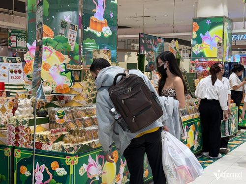 Thị trường bánh Trung thu đang bước vào mùa cao điểm mua sắm. Ảnh: Thu Hà