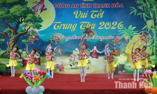 Công an tỉnh tổ chức chương trình vui Tết Trung thu cho các em thiếu nhi.