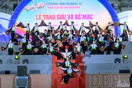 Sáng tạo trên nền tảng văn hóa truyền thống góp phần đưa di sản đến gần hơn với công chúng hôm nay.