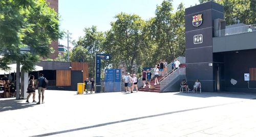 Bên trong sân Camp Nou sẽ có một công viên vui chơi giải trí tầm cỡ.