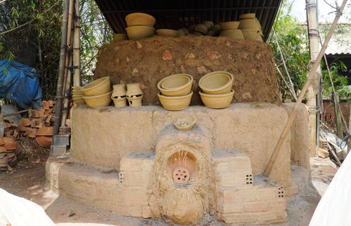 Một chiếc lò có thể nung ra hàng trăm sản phẩm gốm