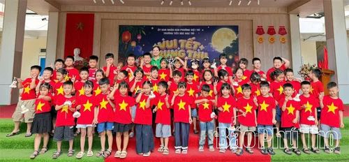 Trao yêu thương, nhận nụ cười.
