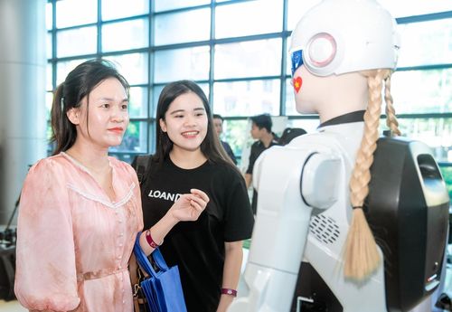 Trí tuệ nhân tạo hỗ trợ con người xử lý công việc nhanh hơn. Ảnh: ICC
