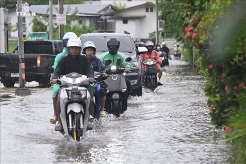 Ngập sâu tại thủ đô Bangkok, Thái Lan do mưa lớn ngày 26/9/2026. Ảnh: THX/TTXVN phát