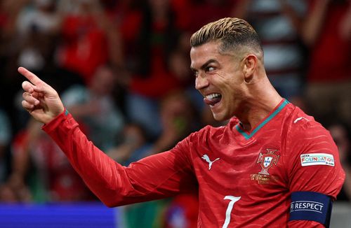 Nỗ lực cuối cùng để giữ Ronaldo ở tuyển Bồ Đào Nha - Tạp chí Tri thức