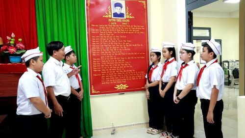 Trường THCS Huỳnh Thúc Kháng, nơi giáo dục truyền thống và khơi dậy tinh thần tự học cho học sinh