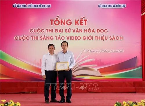 Trao giải cho trường có nhiều học sinh đạt giải nhất Cuộc thi Đại sứ Văn hóa đọc năm 2026.