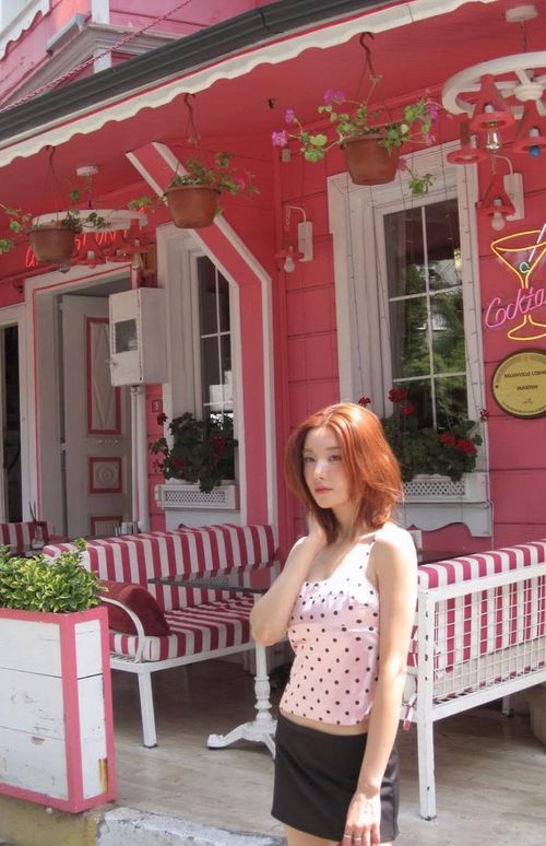 Kwon Eun Bi trong chuyến ghé thăm Thổ Nhĩ Kỳ.