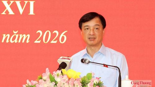 Ông Nguyễn Duy Ngọc Ủy viên Bộ Chính trị, Bí thư Trung ương Đảng, Trưởng Ban Tổ chức Trung ương, phát biểu tại hội nghị.