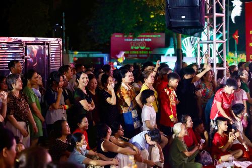 Lễ hội mùa Thu năm 2026 trở thành món ăn tinh thần cho người dân địa phương. Ảnh: PV