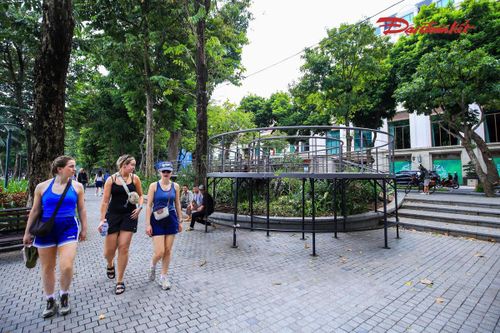 “Dải lụa ký ức” được triển khai theo hình thức xã hội hóa, nhân kỷ niệm 72 năm Ngày Giải phóng Thủ đô (10/10/1954 - 10/10/2026) và hướng tới Ngày Văn hóa Việt Nam 24/11.
