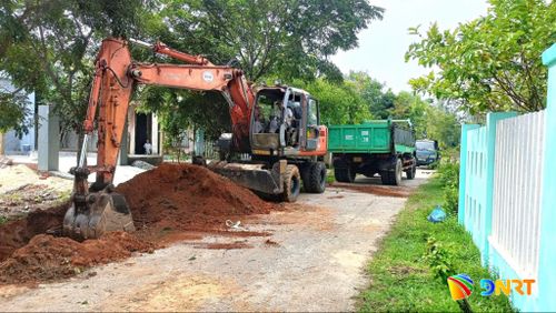 Qua tuyên truyền, vận động, người dân tổ dân phố Phú Bình từng bước đồng thuận với chủ trương hiến đất mở đường. Ảnh: ĐVCC
