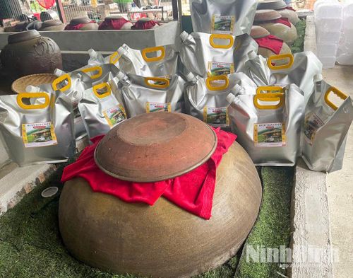 Sản phẩm Rượu bản cô Út chuẩn bị dự thi đánh giá OCOP.