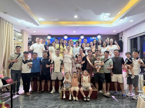 Công ty của anh Tiến Lịch nhắc nhở nhân viên về số ngày phép hàng tháng.