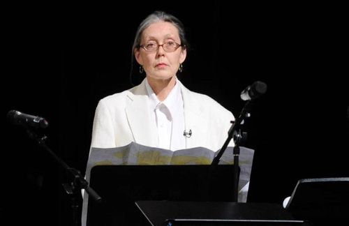 Nhà thơ Anne Carson. Ảnh: New York Times.