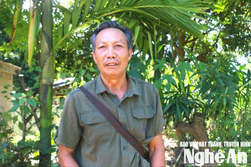 Bí thư Chi bộ bản Cươm Lộc Văn Lâm chia sẻ về sự linh hoạt thích ứng của cán bộ thôn, bản trong bối cảnh mới. Ảnh: K.L