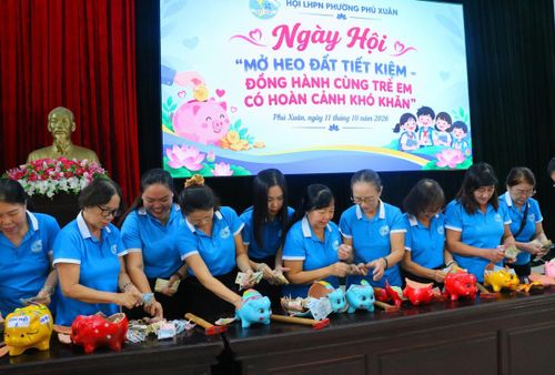 Tất cả số tiền tiết kiệm từ heo đất sẽ được giúp đỡ trẻ em mồ côi có hoàn cảnh đặc biệt khó khăn