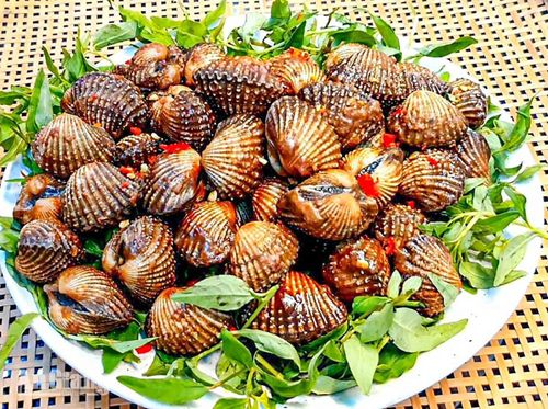 Thơm ngon món sò huyết rang muối ớt.