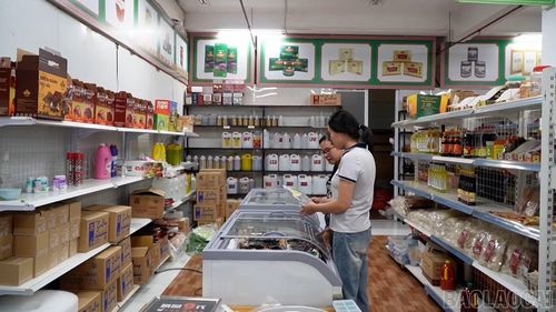 Từ những dòng nước lạnh dưới chân dãy Hoàng Liên Sơn đến những quầy hàng OCOP hiện đại giữa lòng Sa Pa là cả một hành trình nâng tầm giá trị nông sản địa phương.