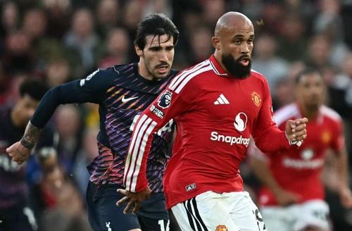 Mbeumo ghi bàn thứ ba tại Premier League mùa này bằng pha xử lý gọn gàng trước Tottenham.