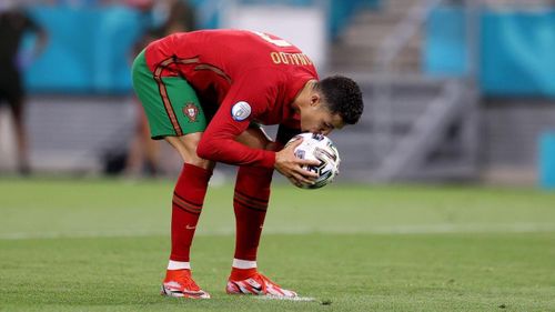 Ronaldo chỉ chơi 67 trong 360 phút đầu tiên dưới thời Jorge Jesus, trong khi Bồ Đào Nha vẫn toàn thắng cả 4 trận.