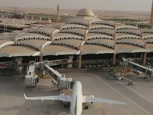 Lực lượng Houthi tấn công các sân bay của Saudi Arabia, Iran đưa ra lời hứa  hẹn - Báo Thế Giới & Việt Nam