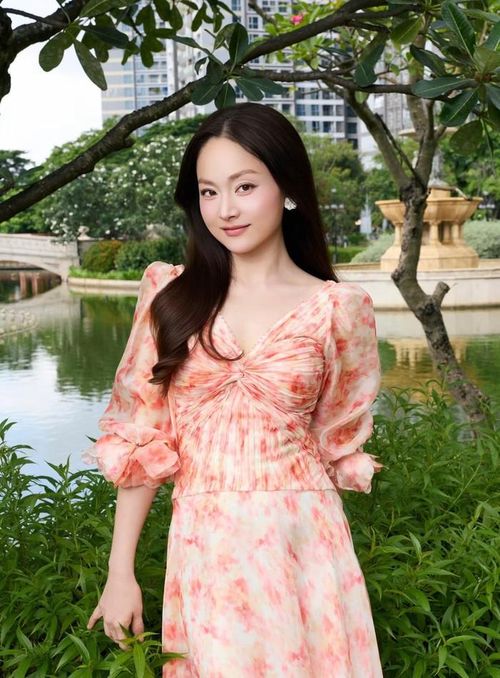 Lan Phương đối diện thử thách mới sau hai phim điện ảnh trăm tỷ. Ảnh: FBNV