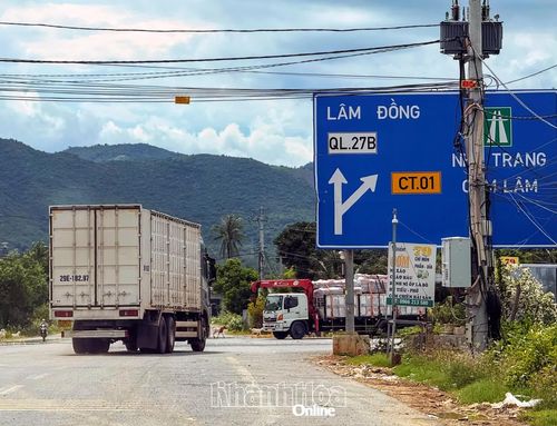 Lượng xe chủ yếu chạy từ cao tốc Nha Trang - Cam Lâm ra Quốc lộ 1 và ngược lại.