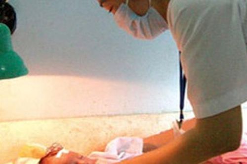 Nguy cơ khi sinh con sau tuổi 35
