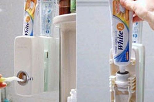 Hộp đựng kem đánh răng tự động