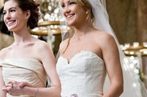 5 trang phục không nên mặc tới đám cưới