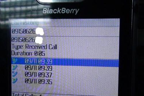 Mobifone: Đang đàm thoại, bỗng có người lạ chen vào