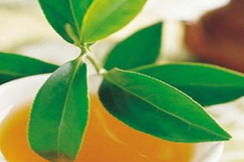 Có nên uống nước chè sau khi ăn?