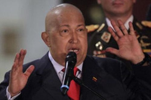 Hugo Chavez cầu nguyện cho người dân Libya
