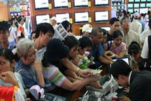 Nguyễn Kim khai trương 5 trung tâm mới
