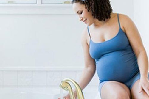 Chuyện khó nói ở 'vùng kín' bà bầu