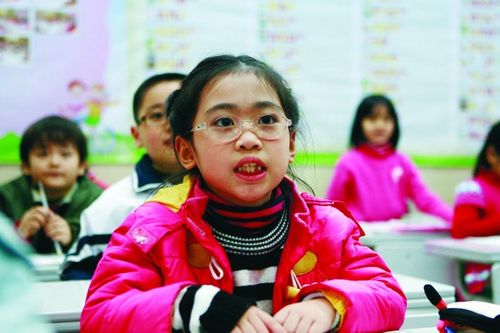 Dạy thêm phải nộp thuế: Liệu có khả thi?