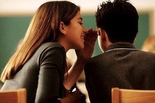 Bật đèn 'sex' cho con là thất bại của người mẹ!