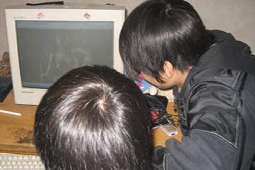 Ngăn chặn nạn web 'đen' tấn công trẻ em