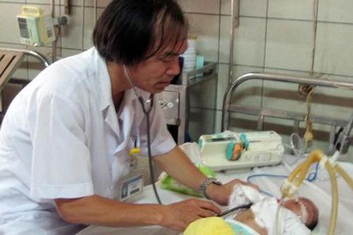 Nhiều trẻ ngộ độc do uống thuốc pha sai nồng độ