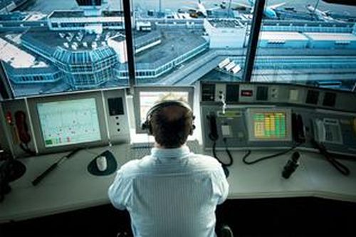 Hàng không Mỹ có nguy cơ thiếu kiểm soát viên không lưu