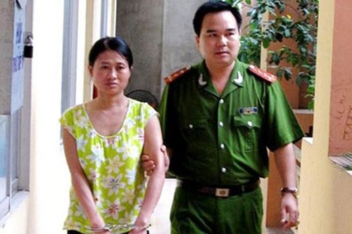 Ô sin trộm tiền vàng, gợi ý hối lộ cảnh sát