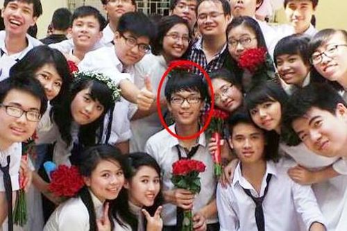 Thủ khoa Đại học Dược Hà Nội mơ chế thuốc cứu người
