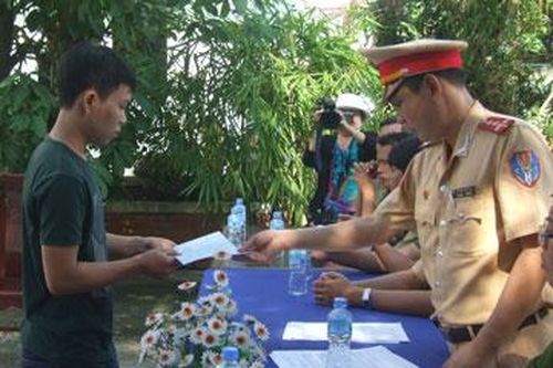 Vi phạm hành chính sẽ bị tước giấy phép, thu tang vật