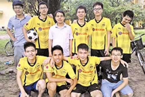 Trường làng có ba thủ khoa
