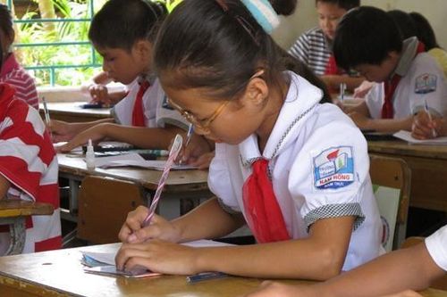 Bỏ chấm điểm lớp 1- Giải pháp mang tính hình thức