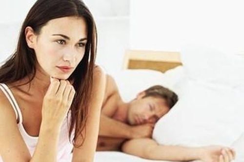 Chia tay tình đầu sau 9 năm, khó để mở lòng