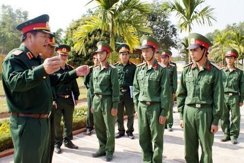 Xây dựng nền quốc phòng toàn dân trên địa bàn ngày càng vững chắc