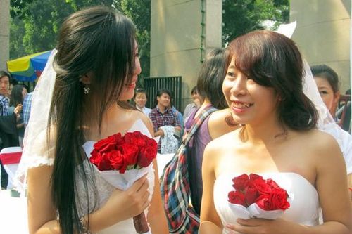 2 cặp đôi đồng giới công khai tổ chức đám cưới tại Hà Nội