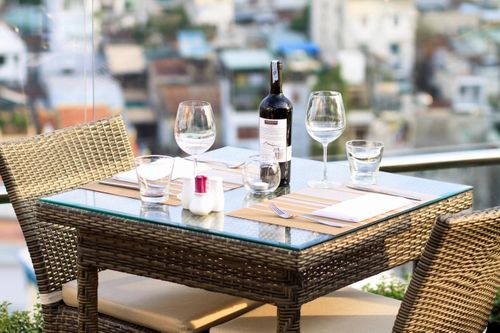 Cùng PANDORA Sky Lounge bay giữa tầng không